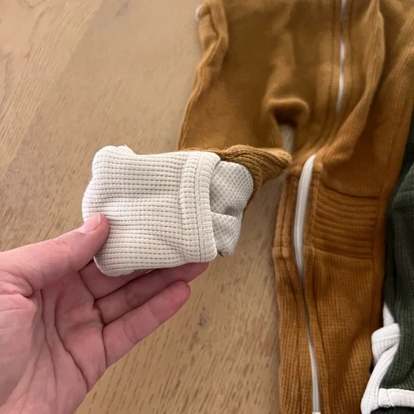 Goumi thermal pjs 12-18 months bundle - Picture 3 of 6